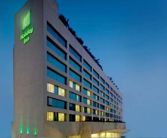  Holiday inn Mumbai Hotel innternational airport Escorts in Mumbai